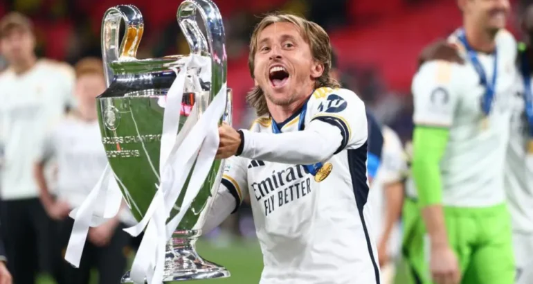 Modric Signs One-Year Extension With Real Madrid