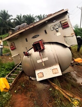 E/R: Seven Firefighters Injured In An Accident At Adankrono