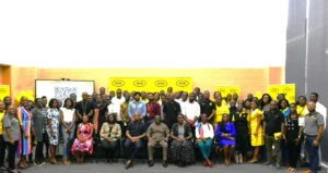 MTN-Team-and-participants-in-a-group-picture-scaled