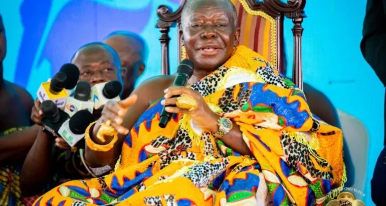 Otumfuo Osei Tutu II,the Asantehene