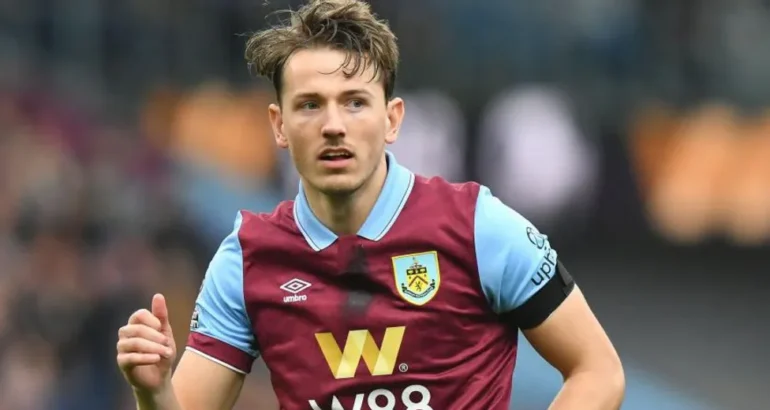 Fulham Sign Burnley Midfielder Berge For £25m