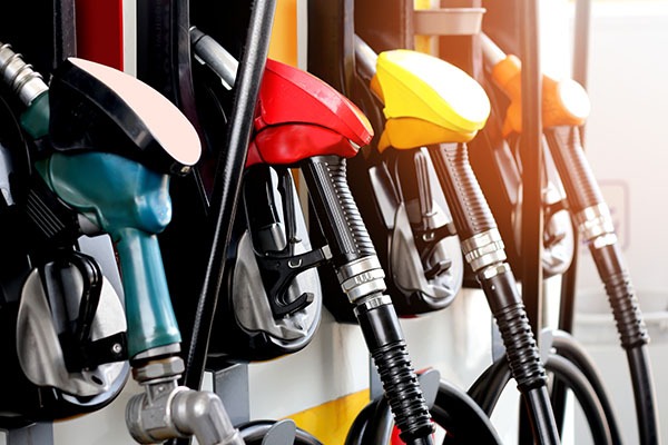 Fuel Prices Drop By 2%; Petrol Going For ₵14.2, Diesel ₵13.65 A litre