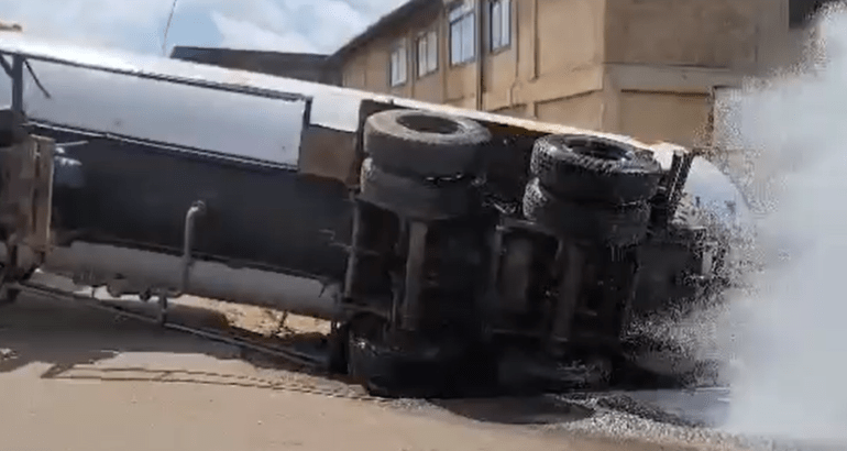 Gas Tanker Overturns At Darkuman